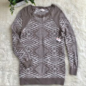 Sun & Shadow tan/white southwestern sweater large